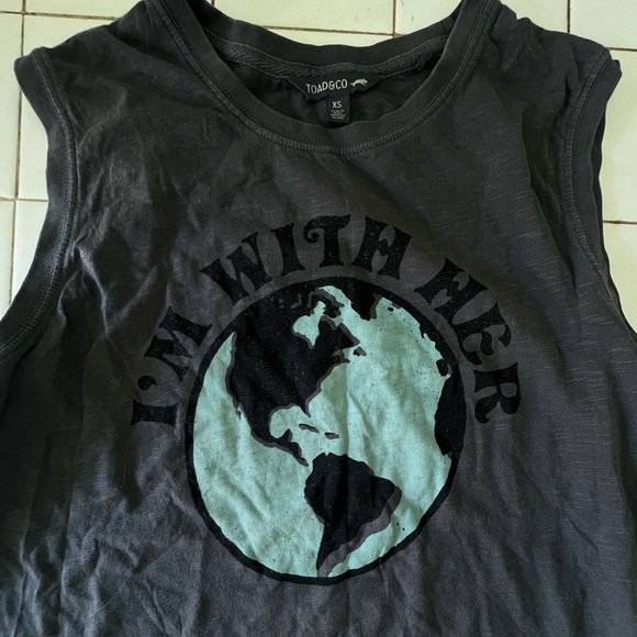 TOAD&CO PRIMO DAILY TANK - I'M WITH HER - Picture 3 of 4